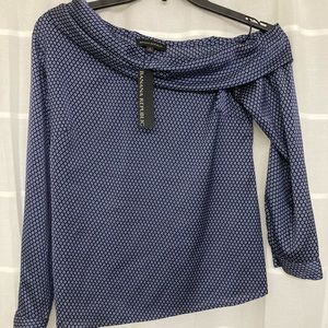 NWT Off Shoulder Banana Republic Silk Blouse Shirt Blue and White Pattern